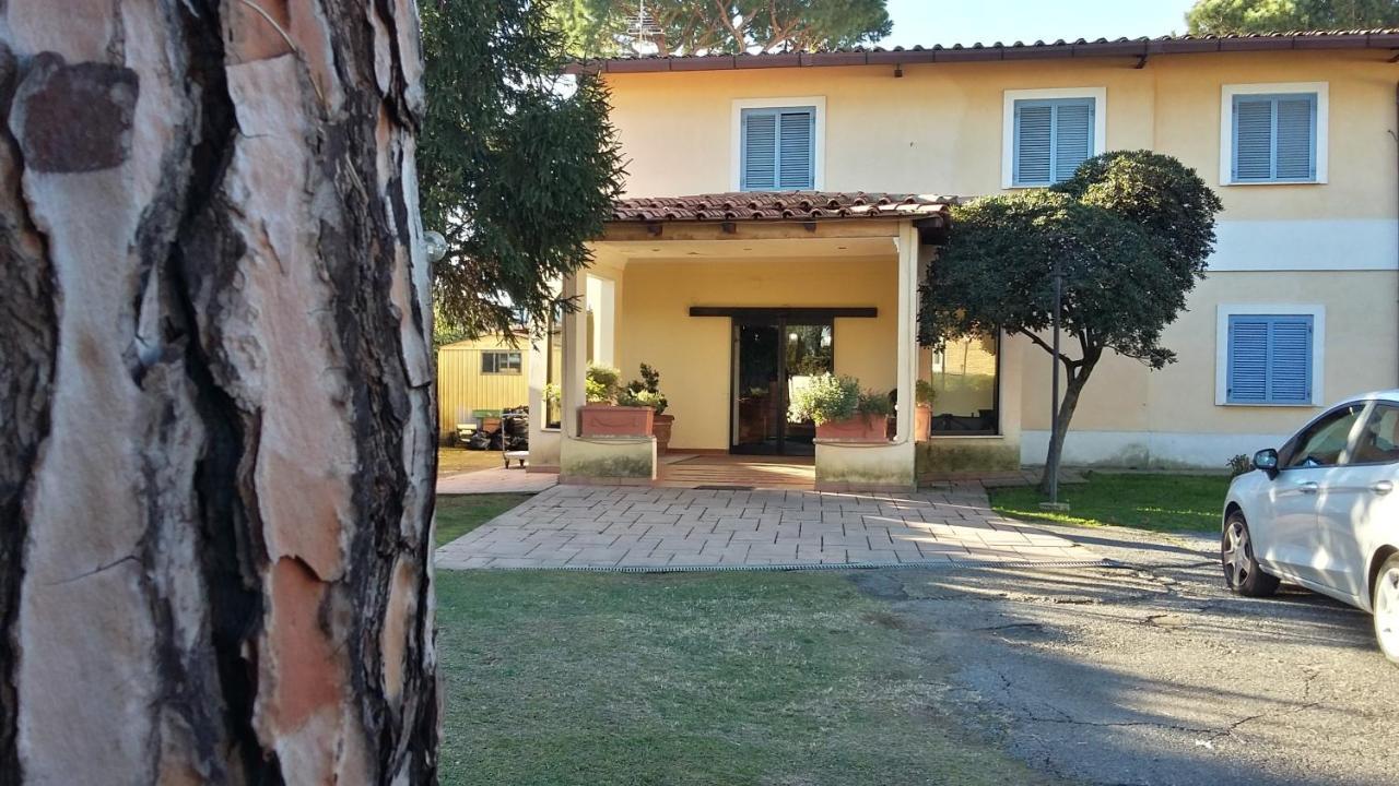 Hotel Quadrifoglio By Mancini Rome Exterior photo